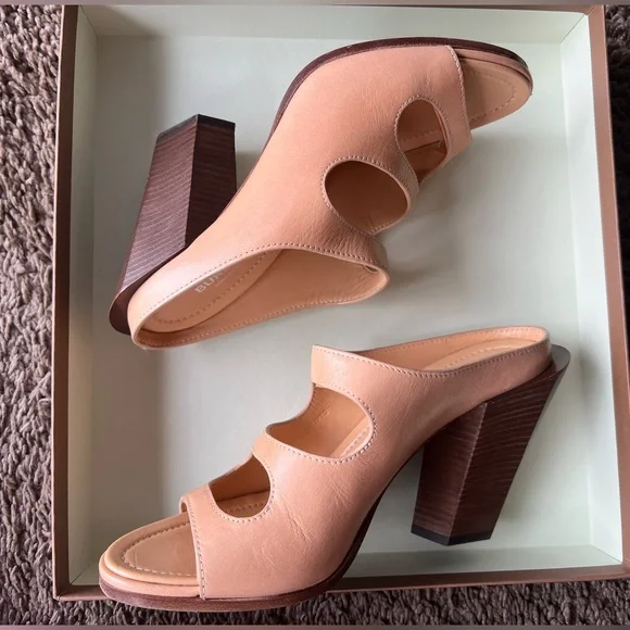 Burberry Leather KIERSTEN Mules - Picture 3 of 10
